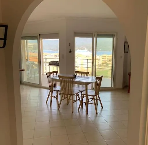 Les Cistes Appt Type 3 Avec Terrasse Vue Sur
